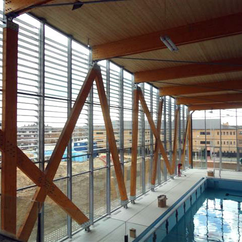 Деревянный каркас деревянный ламинат - PISCINA EN MAJADAHONDA - Lanik - для несущей конструкции / для профессионального использования