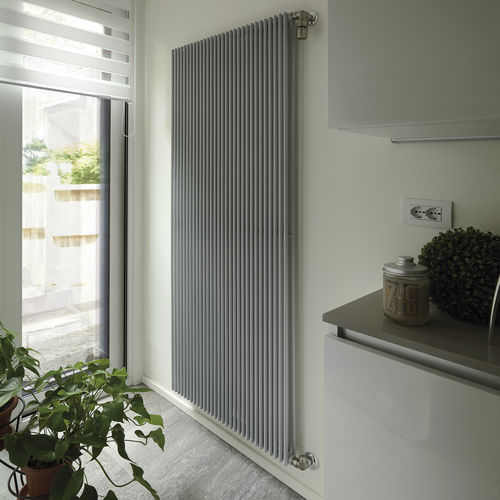 Радиатор на горячей воде - HEGOLINE13 - DELTACALOR - 751 w...1000 w / 1001 w...1500 w / 0...500 w