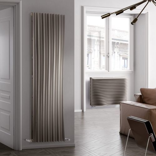 Радиатор на горячей воде - HARP - DELTACALOR - 501 w...750 w / 751 w...1000 w / современный