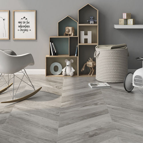 Плитка из керамогранита - CHEVRON - Roca Tile - естественная отделка / сатинированная / для интерьера