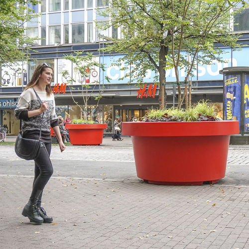 Кадка для растений из гальванизированной стали - GIANT - Streetlife - из композита / из натурального волокна / круглая