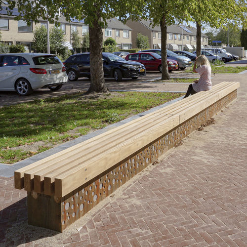 Современная общественная скамейка - ROUGH&amp;READY SEAT WALL - Streetlife - из дерева / из стали / из кортеновской стали