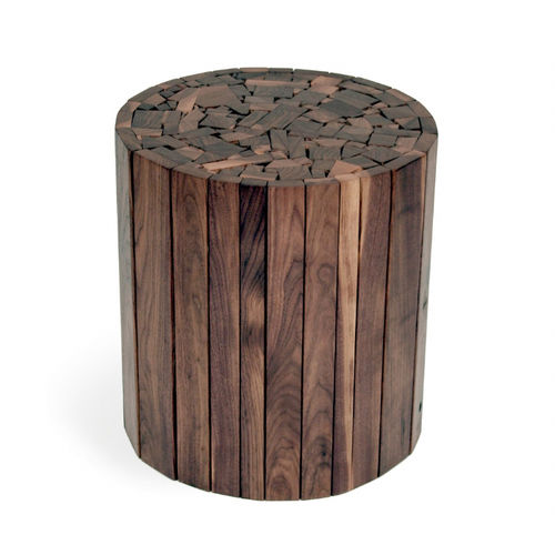 Современный вспомогательный столик - STICK  - Hudson Furniture - из орехового дерева / круглый / на заказ