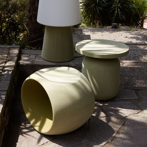 Современный табурет - CERO MOLESKIN - SERRALUNGA - из полипропилена / 100% перерабатываемый / для наружного применения