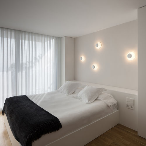 Современный настенный светильник - Funnel - VIBIA LIGHTING - для интерьера / из алюминия / круглый