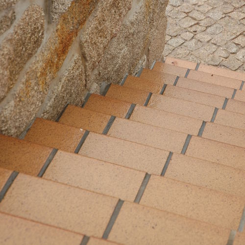 Покрытие ступени из керамики - FIORENTINO NATURAL - TERRAKLINKER - GRES DE BREDA - противоскользящее / высокое сопротивление
