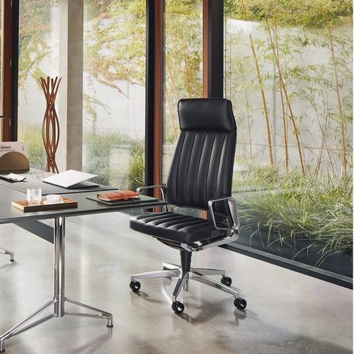 Современное директорское кресло - VINTAGEIS5  - Interstuhl Büromöbel GmbH & Co. KG - из кожи / из металла / обитое