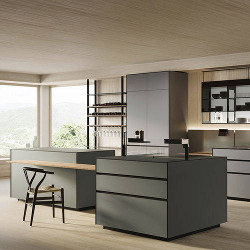Современная кухня - Riciclantica Outline - VALCUCINE - из стекла / из ламината / островного типа
