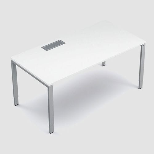 Рабочий стол для офисов открытого типа - BASIC Workstation - Bene GmbH - напольный / современный / из меламина