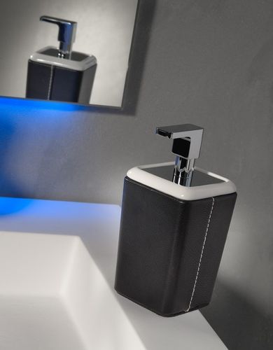 Дозатор мыла для бытового использования - LOFT & BATH - KRAMER - отдельностоящий / из нержавеющей стали / ручной