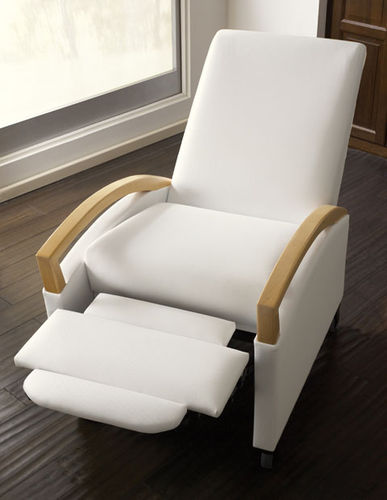 Современное кресло - VOYAGE - Carolina Business Furniture - из ткани / из дерева / с опорой для ступней