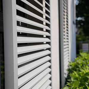 Раздвижная ставня - LOGGIA® ALU  - RENSON - с пластинами / с пластинами / из алюминия