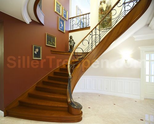 Спиральная лестница - VENICE CLASSIC - Siller Stairs - с деревянными ступеньками / деревянная конструкция / традиционная