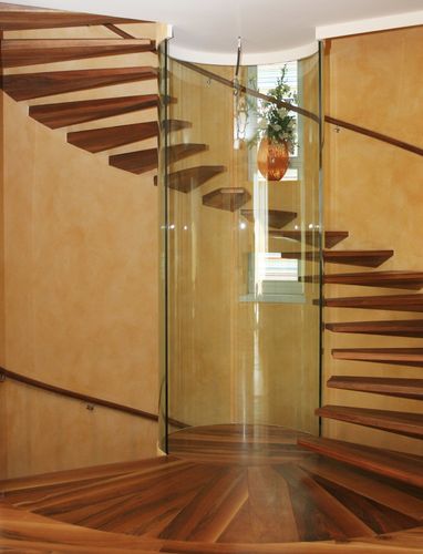 Винтовая лестница - EUROPA CONICAL - Siller Stairs - с деревянными ступеньками / для бытового использования / для профессионального использования