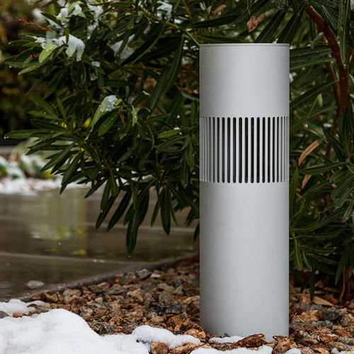 Напольная колонки - BEOSOUND BOLLARD - BANG & OLUFSEN - для домашнего использования / для улицы / из бронзы