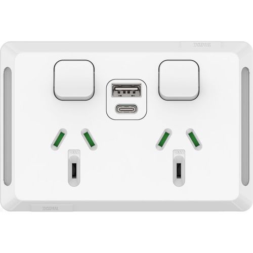 Розетка тока - PRO TWIN - Clipsal - USB / двойная / встраиваемая