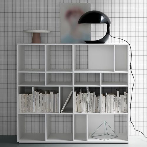 Модульный книжный шкаф - ORIGAMI - md house - современный / из лакированной древесины