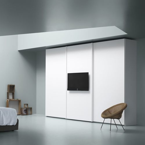 Современный шкаф для одежды - TV OUT - md house - из лакированной древесины / из ясеня / с раздвижной дверцей