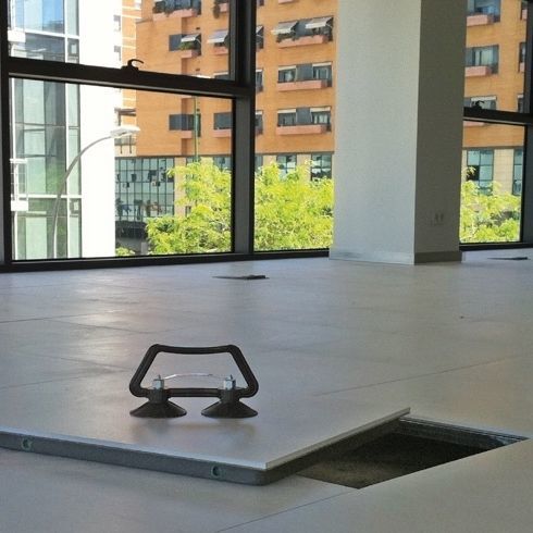 Технический пол из керамогранита - SERIE Z - ACCESS FLOOR POLYGROUP - из стали / из гальванизированной стали / из цемента