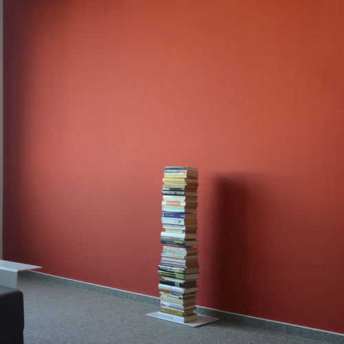 Современный книжный шкаф - BOOKSBAUM 2 SMALL - RADIUS DESIGN - из стали, покрытой порошком