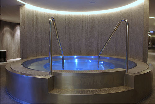 Встраиваемая спа-ванна - SPA INOX HOTEL  - PISCINES CARRE BLEU - круглая / несколько мест / из нержавеющей стали