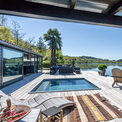 Бассейн на заказ - PETITE PISCINE VUE SUR LE LAC MOURISCOT - PISCINES CARRE BLEU - крытый / для наружного применения / заглубленный