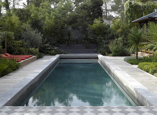 Бассейн из блоков опалубки из полимера - BÉTON BRUT - PISCINES CARRE BLEU - плавательный бассейн / для наружного применения / заглубленный
