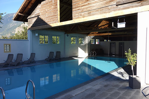 Бассейн для наружного применения - SUISSE - PISCINES CARRE BLEU - для интерьера / заглубленный / из бетона