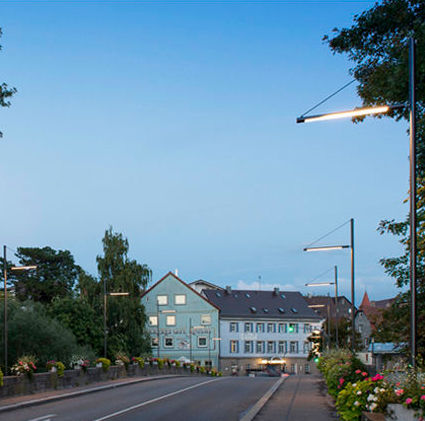 Столб для освещения - STEPPED ROUND - LECCOR Leuchten GmbH - из нержавеющей стали / из стали, покрытой порошком