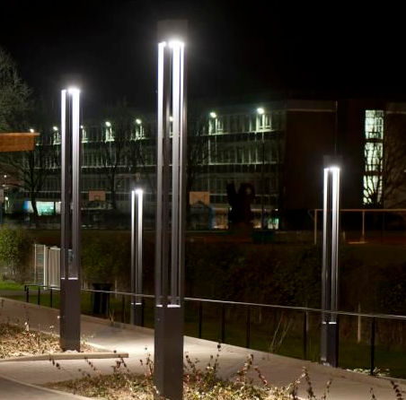Современная световая колонна - COLLONA Q - LECCOR Leuchten GmbH - из нержавеющей стали / из стекла / LED