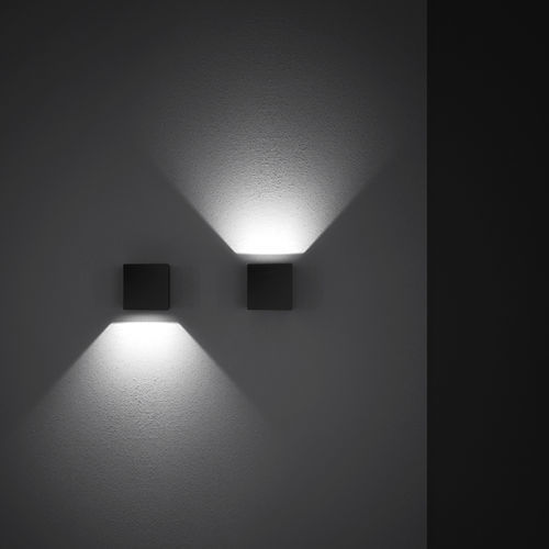 Настенный светильник минималистский дизайн - CUBIT - LINEA LIGHT GROUP - для наружного применения / из литого алюминия / из закаленного стекла