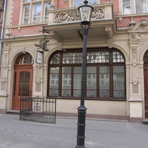 Городской фонарный столб - P1/03  - F.P.H. Art Metal Sp.J. - классический / из литого алюминия / LED