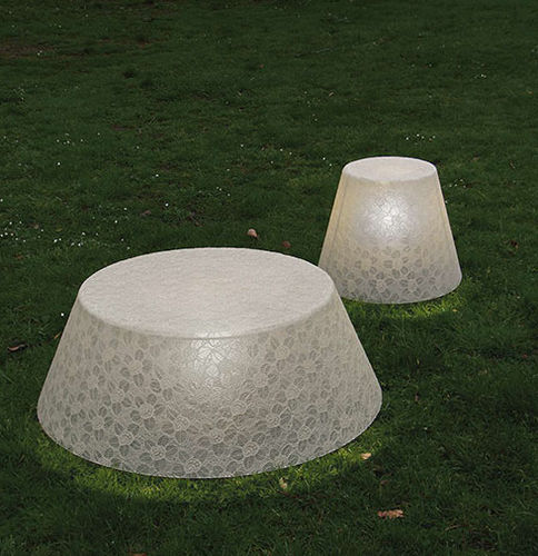 Напольная лампа - RICAMI - Antonangeli Illuminazione . - из окрашенного металла / из стекловолокна / современная