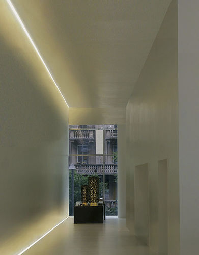 Выступающий осветительный профиль - ARCHETTO CUSTOM - Antonangeli Illuminazione . - LED / герметичный / для профессионального использования