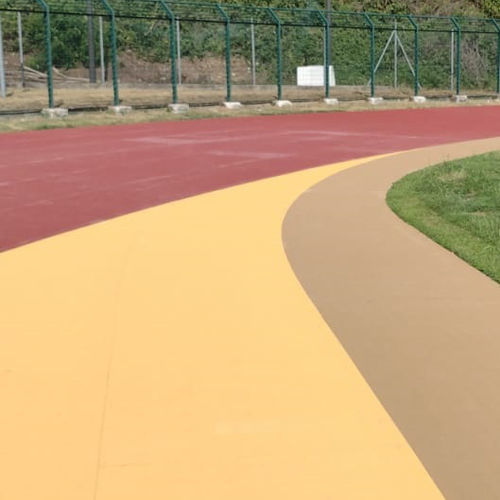 Спортивное покрытие для наружного применения - SPORTFLEX SUPER X 720™ K39 - MONDO - из каучука / для спортивной площадки / прочное