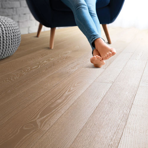 Паркет из паркетной доски - Duna - BERTI PAVIMENTI LEGNO - из светлого дуба / «елочка» / очищенный