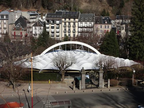 Натяжная конструкция на деревянном каркасе - MONT-DORE - SMC2 - для покрытий / для общественных мест / полупрозрачная