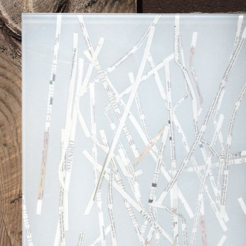 Закаленная стеклянная панель - NEWSDLINE™ FRAMELESS  - Avant Art Architectural Glass, Inc. - слоистая / декорированная / ультрапрозрачная