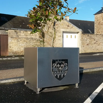 Кадка для садовых растений из гальванизированной стали - PONTORSON - FRANCE INOX INDUSTRIE - квадратная / с регулируемой высотой / современная