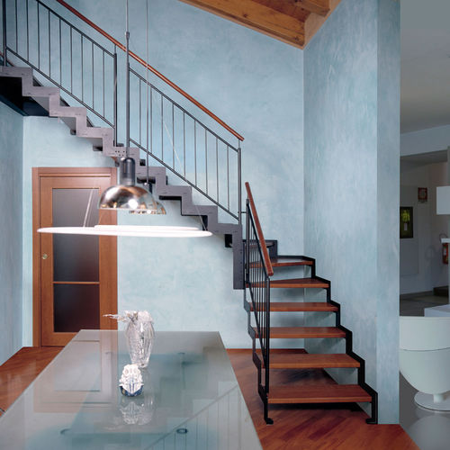 Прямая лестница - LOGICA T - ITALIAN FASHION STAIRS - с поворотом на 90° / с поворотом на 180° / с деревянными ступеньками