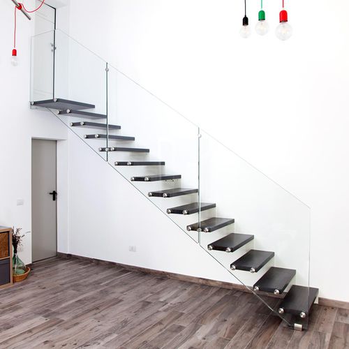 Прямая лестница - LOGICA A SBALZO B-E-GLASS - ITALIAN FASHION STAIRS - с деревянными ступеньками / стальная конструкция / для бытового использования