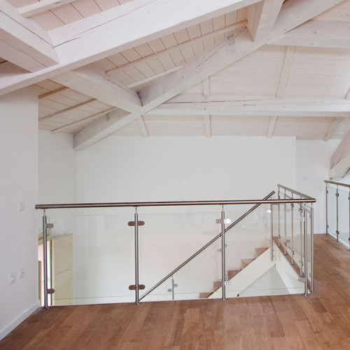 Ограждение из нержавеющей стали - I-E-GLASS - ITALIAN FASHION STAIRS - со стеклянными панелями / для интерьера / для лестниц