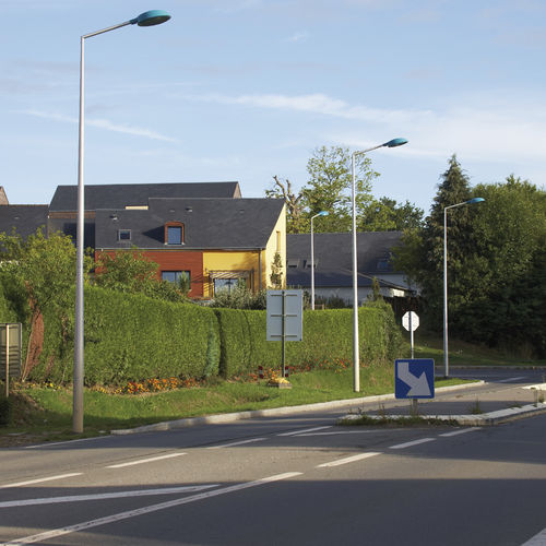 Столб для освещения - CANDÉLABRES CONIQUES - Valmont France - из дерева / из стали / алюминий