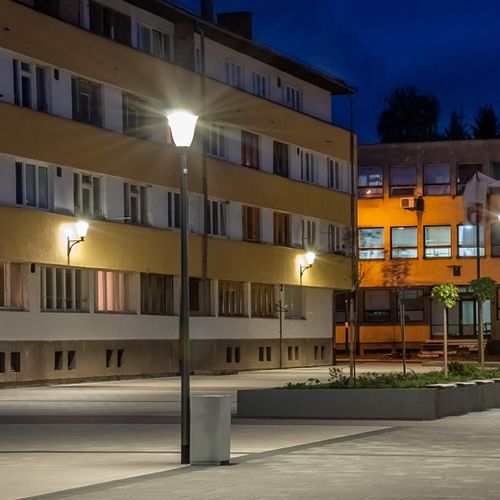 Городской фонарный столб - HAPILED - Schréder–Comatelec - современный / из поликарбоната / из литого алюминия