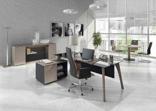 Директорский рабочий стол - ATTIVA - Codutti Furniture Srl - современный / из дерева / из ламината