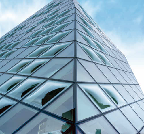 Тонкостенная перегородка самонесущий каркас - PRADA AOYAMA EPICENTER - Josef Gartner - из алюминия и стекла