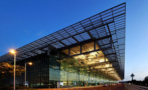 Солнцезащитное устройство из стекла - CHANGI AIRPORT - Permasteelisa - для кровли / горизонтальное