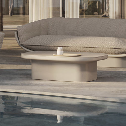 Современный журнальный столик - Luna  - VONDOM - из полиэтилена / с основанием из полиэтилена / прямоугольный