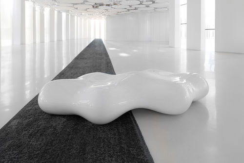 Скамейка для сада уникальный дизайн - LAVA  - VONDOM - из полиэтилена / без спинки / без подлокотников