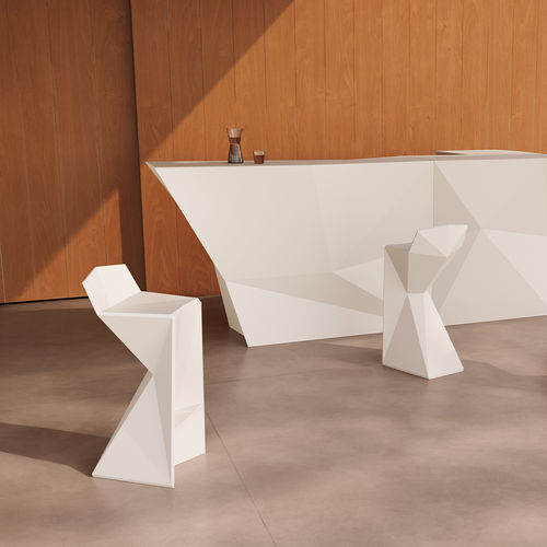 Барный табурет уникальный дизайн - VERTEX - VONDOM - из полиэтилена / с основанием из полиэтилена / консольный